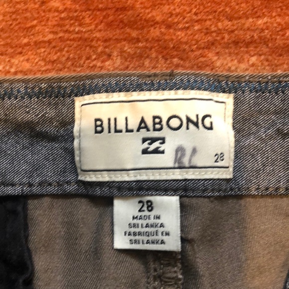 Billabong Shorts - Picture 4 of 4